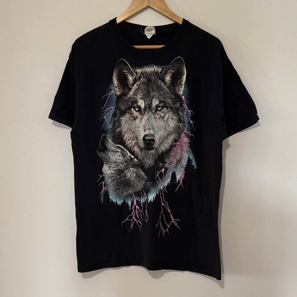 Vintage Wolf Lightning T-Shirt / Large / Y2K